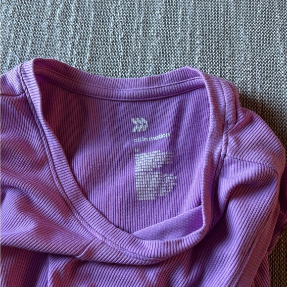 Target workout top - Picture 3 of 3